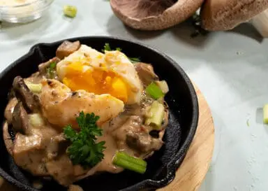 Breakfast Portabella with Poached Eggs & Creamy Mushroom Sauce