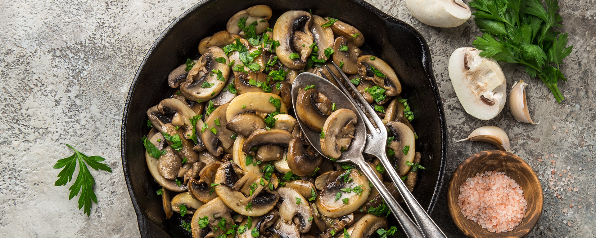 Sauteed-Garlic-Mushrooms – Highline Mushrooms